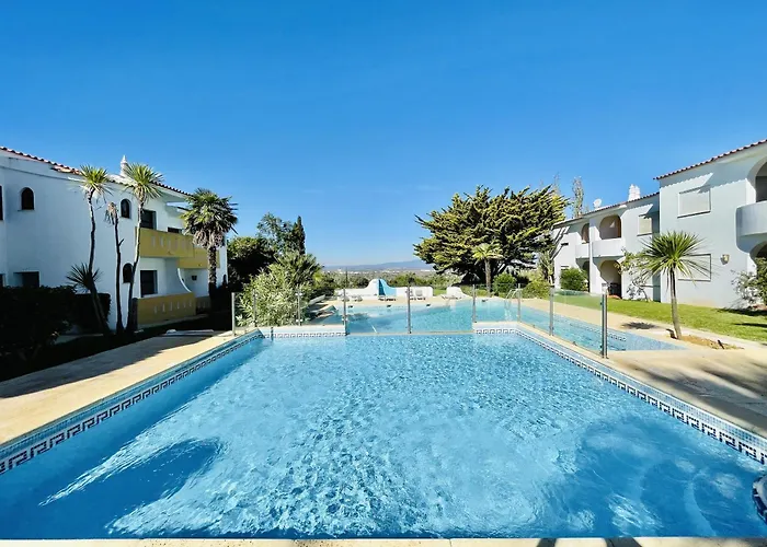 Lavanda - 2 Bedrooms - 3 Level Pool - Garden - 1km Estômbar