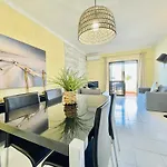 Apartment Lavanda - 2 Bedrooms - 3 Level Pool - Garden - 1km