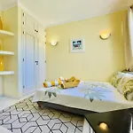 Lavanda - 2 Bedrooms - 3 Level Pool - Garden - 1km Apartment