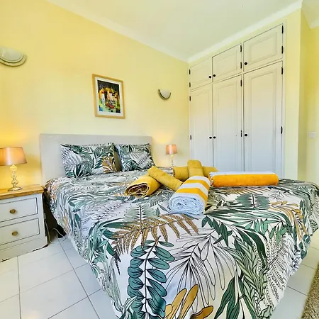 Lavanda - 2 Bedrooms - 3 Level Pool - Garden - 1km Apartment Estombar