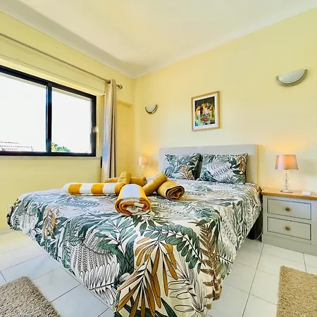Lavanda - 2 Bedrooms - 3 Level Pool - Garden - 1km Apartment *