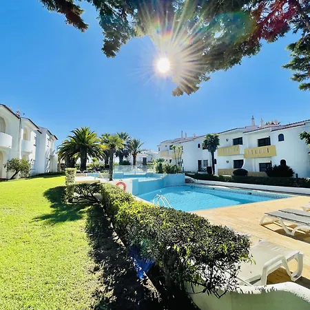 Apartment Lavanda - 2 Bedrooms - 3 Level Pool - Garden - 1km Estombar
