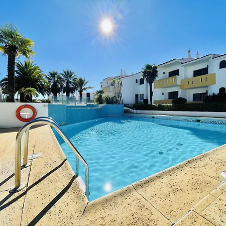 Lavanda - 2 Bedrooms - 3 Level Pool - Garden - 1km Estombar