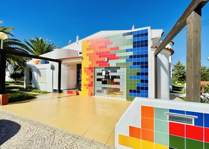 Апартаменты Lavanda - 2 Bedrooms - 3 Level Pool - Garden - 1km *