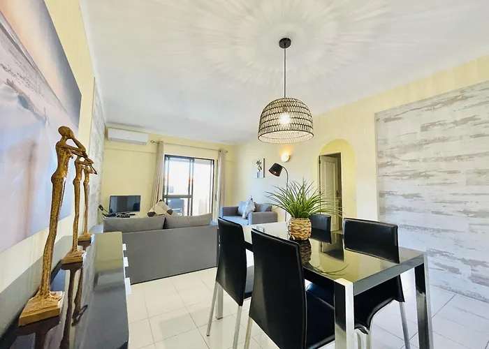 Apartment Lavanda - 2 Bedrooms - 3 Level Pool - Garden - 1km *
