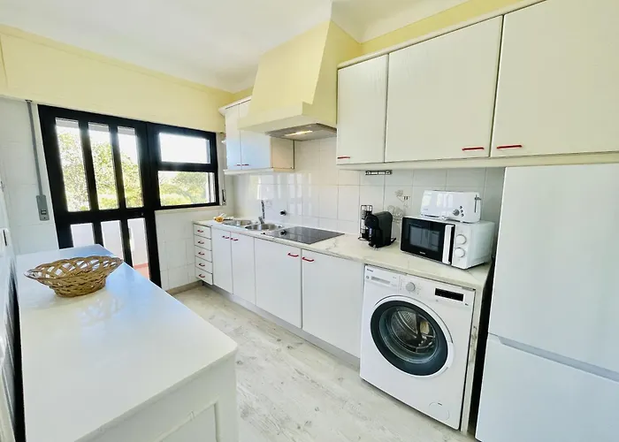 Apartment Lavanda - 2 Bedrooms - 3 Level Pool - Garden - 1km Estombar