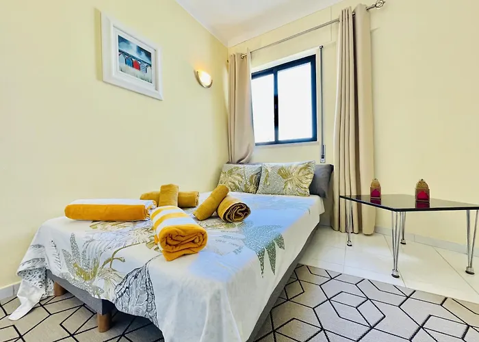 Lavanda - 2 Bedrooms - 3 Level Pool - Garden - 1km Apartment