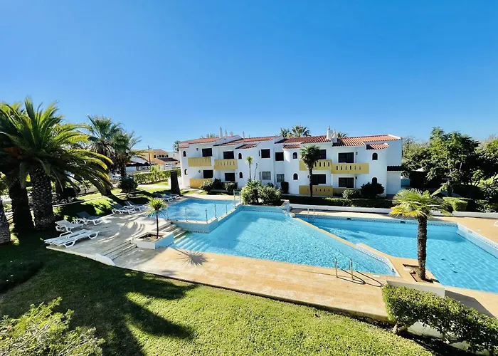 Lavanda - 2 Bedrooms - 3 Level Pool - Garden - 1km Estombar